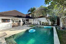 2BR VILLA FOR RENT IN LEGIAN | IP 759 