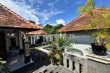 Rumah Kontrakan Bagus Semi Furnished SHM Kerobokan, Badung IP 623 
