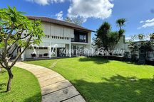 1BR VILLA FOR RENT IN LEGIAN | IP 728