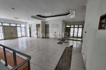 Rumah Bukit Gading Villa Luas Ideal