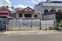 Rumah Pinggir Jalan Besar, Cocok untuk Usaha