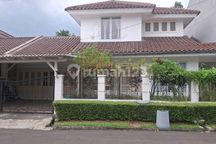 Rumah Cluster Luasan Besar Lingkungan Nyaman di Bintaro SHM