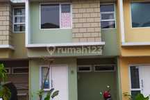 Rumah Dua Lantai Dibawah 1 Milyar