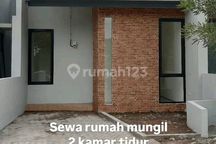 Disewakan Rumah Minimalis di Kepatihan Menganti Gresik Mepet Sby Barat