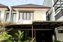 Rumah Mozia Cluster Amarine 2 Lantai Rapi Siap Huni Sudah Direnovasi