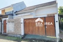 Rumah Solo Dijual Dekat Luwes Palur