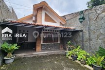 Rumah Dijual di Solo Dekat Pasar Kembang