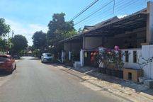 Rumah di Pondok Bambu. Bagus. SHM. Jalan Lebar. Lingkungan Nyaman. 