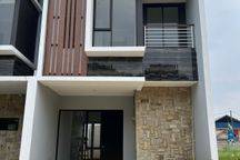 Rumah Bagus 2 Lantai Area Strategis