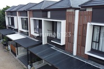 Rumah 2 Lantai Siap Huni Area Strategis Bebas Banjir