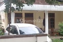 Rumah Halaman Luas Kadipiro Solo Komplek Kampus Its Pku Muhammadiyah