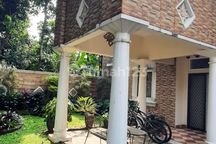 Rumah Bagus 2 Lantai Mediterania