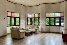 Villa Dijual Bagus Dan Strategis di Jl. Cikidang Sukabumi