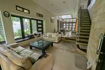 Rumah Bagus SHM Cluster Mediteranian Golf Hill 1 KM ke Jagorawi