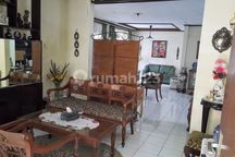 Rumah Bagus Area Seskoal Kebayoran Lama Utara Shm Murah