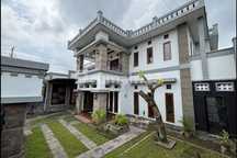 Disewakan Rumah Besar Cocok untuk Kantor Lokasi Dekat Jec