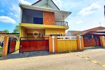 Rumah Istimewa Tengah Kota Bantul!! Garasi Dan Halaman Luas Muat 7 Mobil, Dekat Rsud Bantul