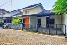 Rumah Besar Murah !! Tanahnya 210m Lho..carpot Bisa 2 Mobil..lingkungan Nyaman