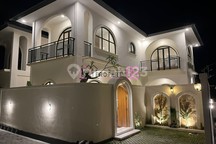 Jual Villa Brand New Modern di Canggu (Buduk) - 3 KT LT 162 M2