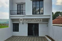 Rumah Baru Siap Huni cuma 10 menit ke stasiun depok