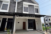 Rumah Scandinavian akses 8 menit ke LRT Cibubur dan TOL 