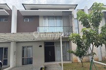 Jual Rumah PIK2 ukuran besar 10x15 uda SHM semi furnish dekat toll