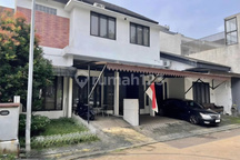 Rumah 2 Lantai di Emerald Bintaro Sektor 9 Luas Tanah Besar