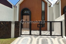 Rumah Baru Disewakan Tahunan Siap Huni di Greenland Tidar, Malang