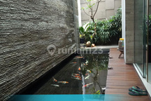 HOT PROPERTY! RUMAH MINIMALIS MODERN DI KELAPA GADING PERMAI