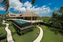 Own A Luxury Villa Built To European Standards With Rice Field View In Padonan Canggu.. 5,5km To Montessori School... 6km To Berawa Beach And Atlas Beach Club...12km To Green School 