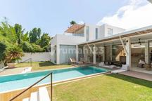 Turun Harga...luxury Freehold Villa With Big Garden And Jungle View , Only 1km To Pererenan Beach And 5 Minutes To Echo Beach / Batu Bolong Beach In Pererenan Canggu,kuta Utara,badung Bali