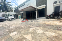 Rumah Bagus Strategis Harga Dibawah Pasaran Di Kebayoran Baru Jakarta Selatan