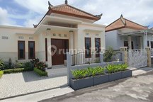 Rumah Baru di Gianyar Bali - SHM bisa KPR, Dekat Pantai Saba &Living World Mall.
