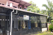 Sewa Rumah Baru 2 Lantai Furnish Siap Huni