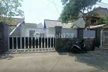 Rumah Terawat di Tengah Kota Bandung Jalan PLN Ciateul Bandung
