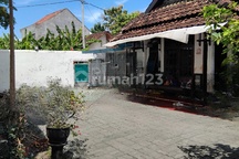 Rumah Disewakan Di Depan Univ Ahmad Dahlan (kampus 4) Ringroad Selatan.