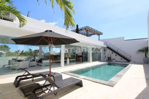 3 Bedrooms Luxury Secure Living Private Ricefield View Villa Strategic Location At Batu Bolong Canggu