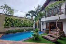 Minimalist Modern Villa Closed Central Seminyak