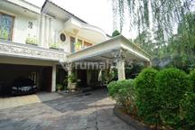 Rumah Mewah Clasic di Jl Pancoran Timur Raya Jakarta Selatan Lt 1.415M2 Murah Dibawah NJOP 37Mly Good.invest Pasti Untung