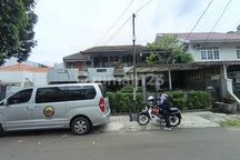 Rumah Lama 2 Lantai Kebayoran Baru Jl Melawai Jakarta Selatan LT 347M2 Murah.cash Only