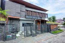 Rumah Baru 2 Lantai Manyar Kerta Adi Dekat Raya Kertajaya Indah, Merr, Galaxy Mall, Kampus Its, Galaxi Bumi Permai, Puri Galaxy, Pakuwon City, Dll.