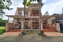 Turun Harga Rumah Murah 2 Lantai Di Perumahan Araya Golf Luas 240