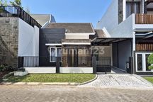 Turun Harga! Rumah Murah Kawasan Elite Permata Jingga Luas 153 M2