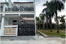 Dijual Baru Minimalis Dua Lantai di Harapan Indah Bekasi