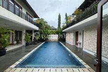 Dijual Villa Dekat Atlas Beach Club di Canggu Berawa
