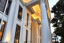 Premium Rumah Gress American Minimalis 3 Lt Pool Marmer Graha Family