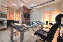 Rumah Kantor Fully Furnis Jl Nangka Depan Mall Cinere