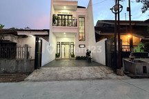 Rumah 4 Kamar Tidur Siap Huni Dlm Perumahan Megapolitan Cinere