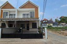 Rumah Premium Siap Huni Tanah Luas Dan Strategis.& Bebas Banjir