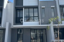 Di sewakan rumah garden avenue